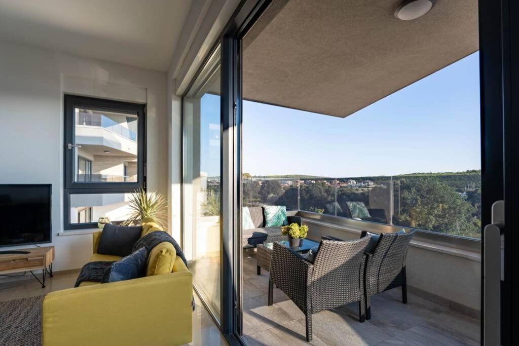 Apartment Emarin Banjole